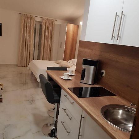 Apartment Miskovic Makarska Bagian luar foto