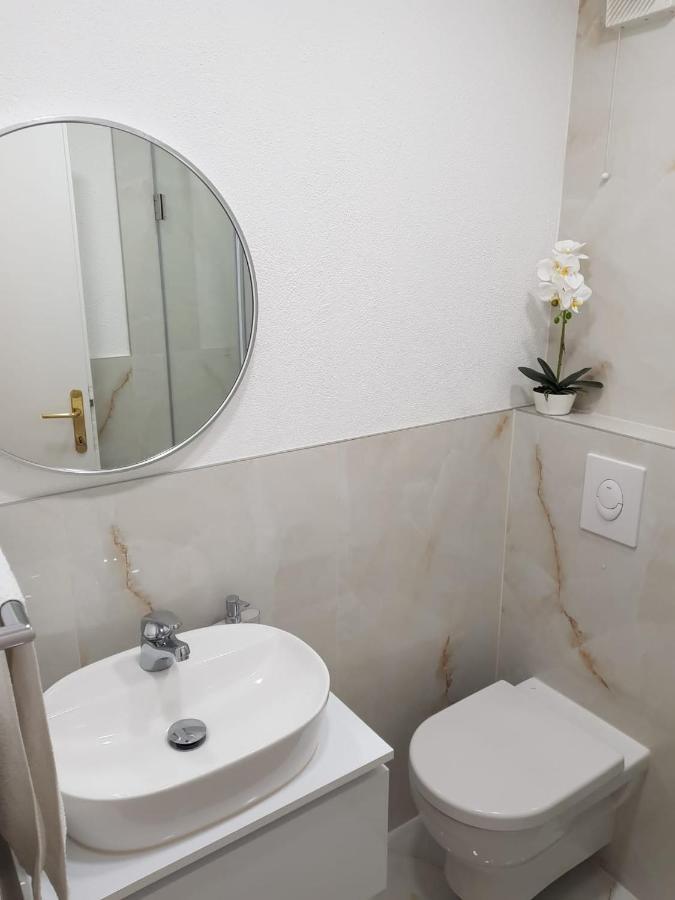 Apartment Miskovic Makarska Bagian luar foto