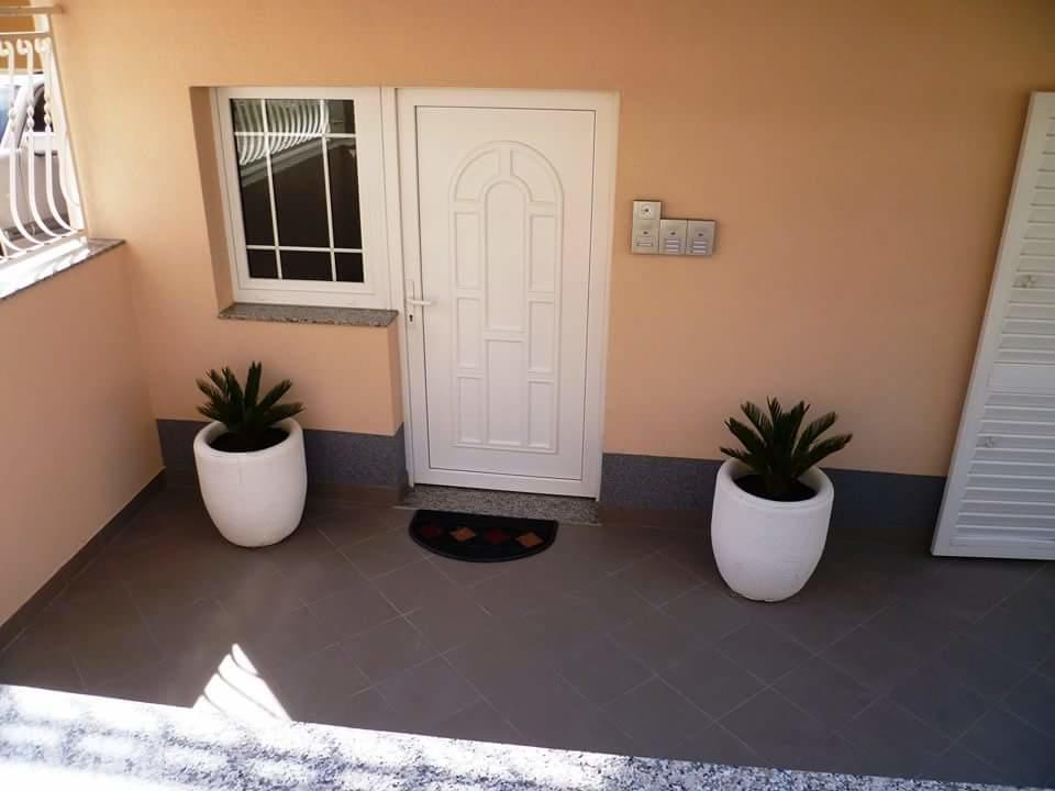 Apartment Miskovic Makarska Bagian luar foto